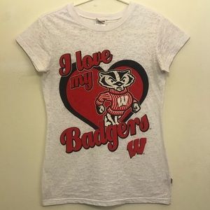 SOFFE Wisconsin Badgers shirt